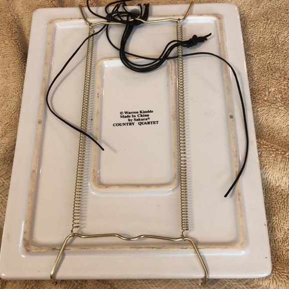 Warren Kimble Sakura - Country Quartet Trivet Tile - Kitchen Roosters 8.5 x 6.5” - Picture 2 of 3